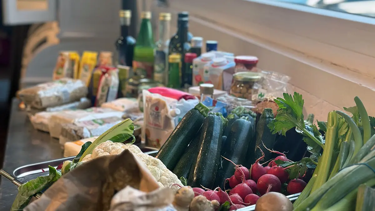 Gemüse und verschiedene Lebensmittel