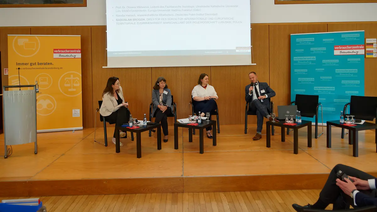 Dercz, Prof Dr. Oksana Mikheieva, Klaudia Hanisch, Radoslaw Brodzik_(c)_Uwe Tuchen_VZB