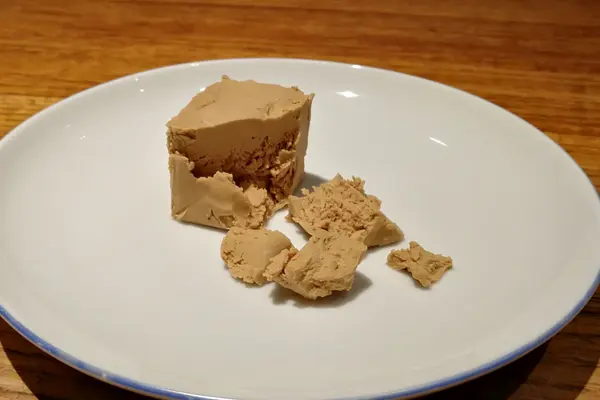 Hefewürfel
