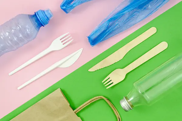 Besteck und Verpackungen aus verschiedenen Materialien