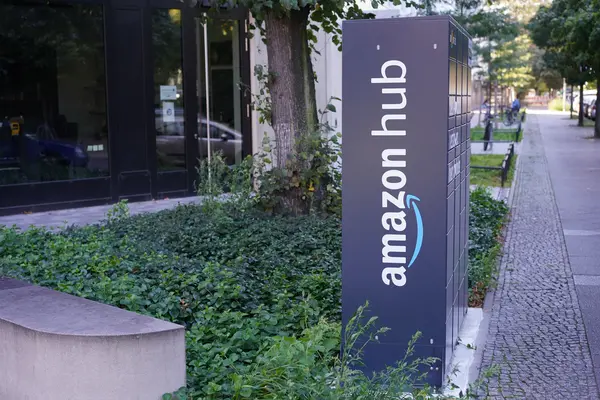 Amazon Hub an der Straße