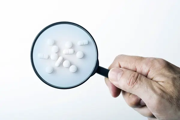 Tabletten / Medikamente unter der Lupe