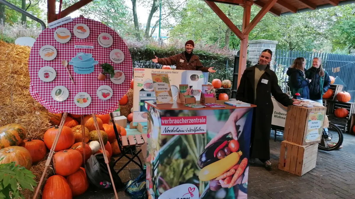 Aktionsstand beim Gertrudenhof mit Messetheke und Quizscheibe