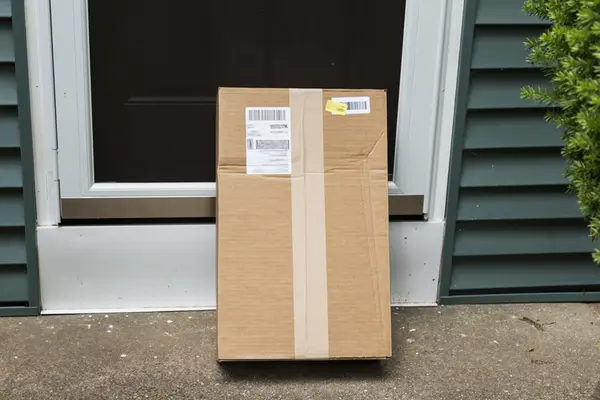 Zustellung Paket kaputt Nachbarn