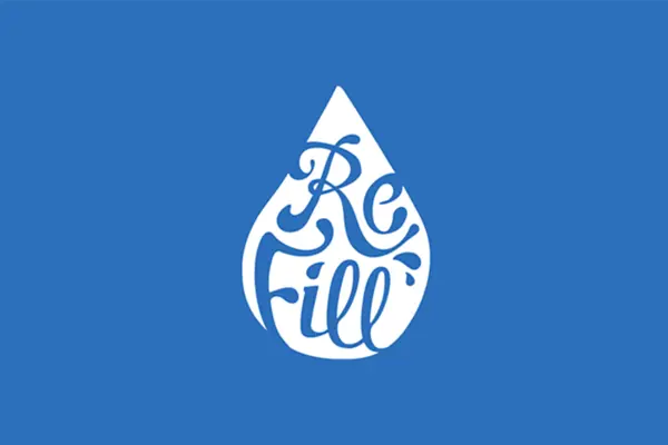 Illustration eines Tropfen Wasser mit Schriftzug "Refill" als Logo der gleichnamigen App