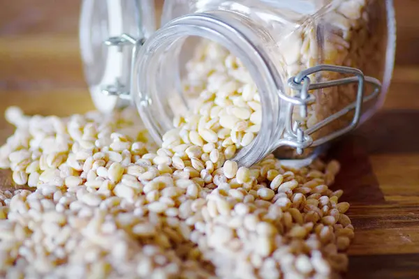 Dinkel als Körner
