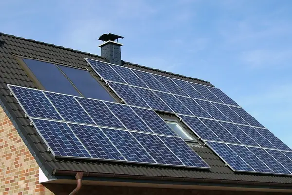 Photovoltaikanlage auf einem Hausdach