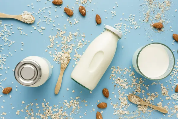 Alternative Milch: Hafermilch, Sojamilch, Mandelmilch
