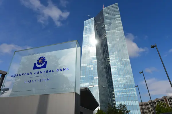 Das Gebäude der Europäischen Zentralbank in Frankfurt am Main