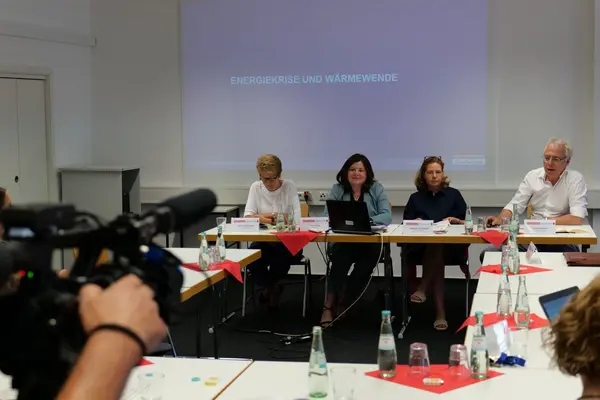 Bild von der Jahrespressekonferenz in der Verbraucherzentrale Rheinland-Pfalz