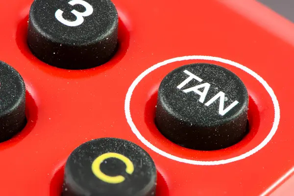 Nahaufnahme eines TAN Generators in rot