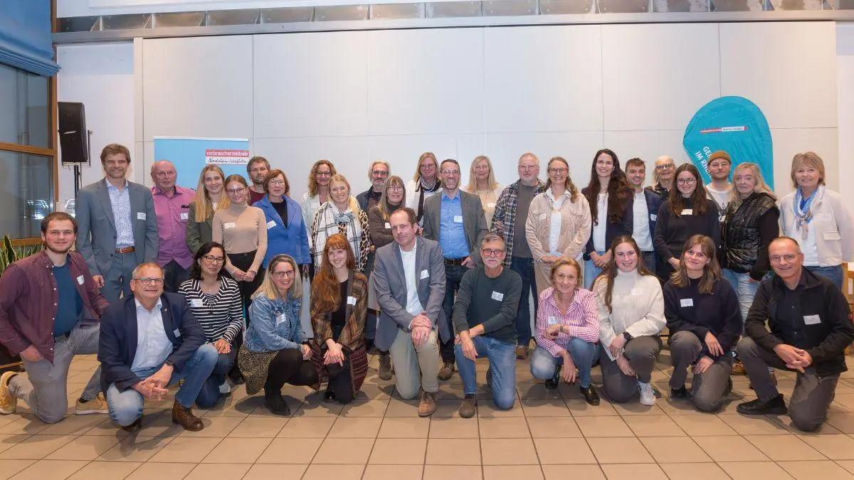 Gruppenbild der Teilnehmer:innen