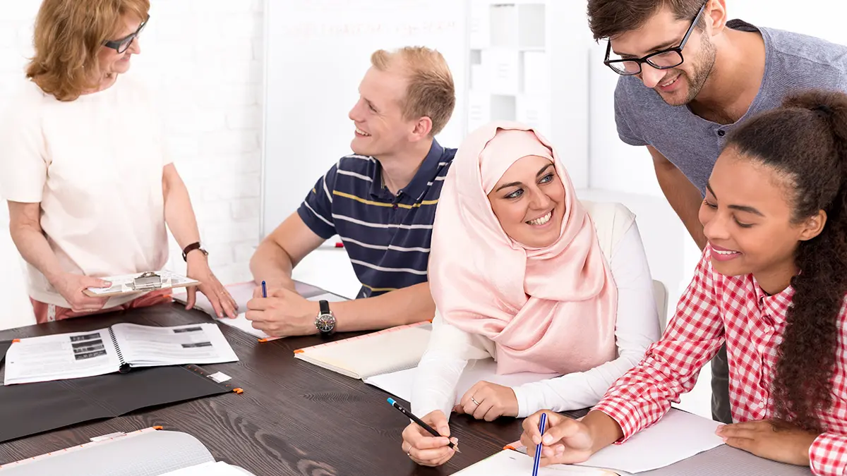 Menschen beim Sprachkurs