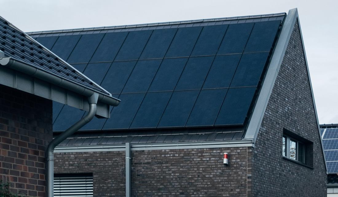 Haus mit Solaranlage