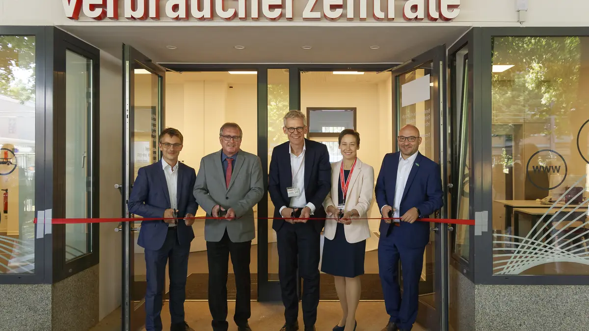 14. August 2019 Eröffnung des Beratungszentrums Frankfurt (Oder) VZB mit Verbraucherschutzminister Stefan Ludwig (c) Uwe Tuchen