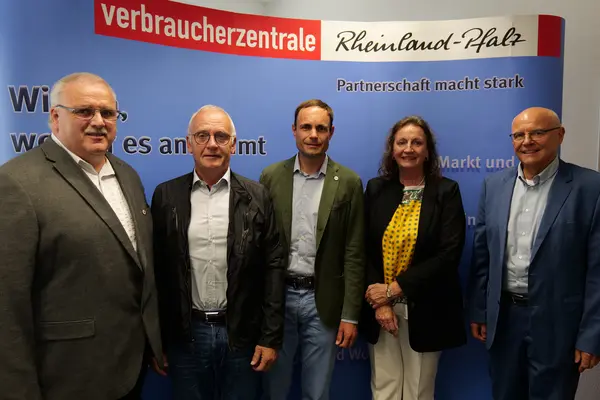 Der fünfköpfige Verwaltungsrat der Verbraucherzentrale Rheinland-Pfalz
