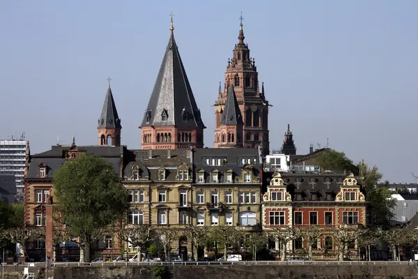 Wir sind für Sie vor Ort mit einer Beratungsstelle in Mainz
