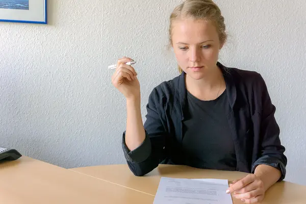 Meldebehörde und Rundfunkbeitrag - worum man sich nach dem Einzug in eine neue Wohnung kümmern muss.