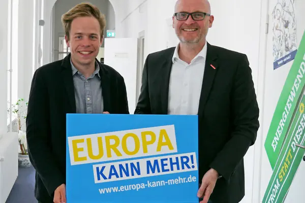 Grünen-Europakandidat Rasmus Andresen und VZSH-Vorstand Stefan Bock