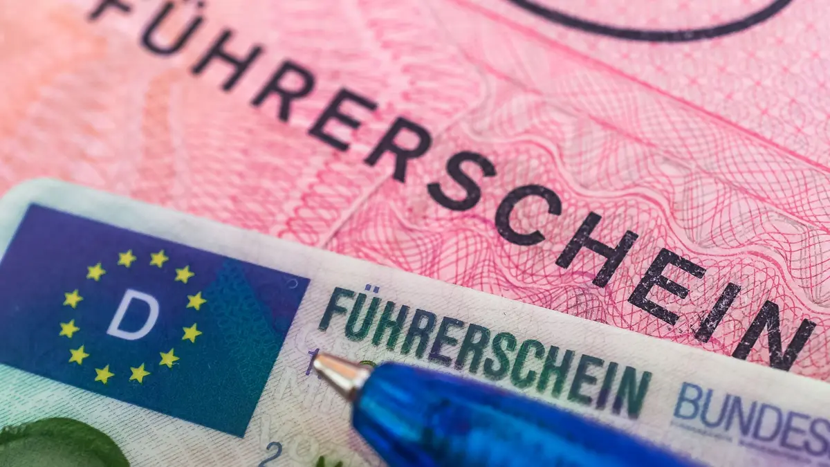 alter und neuer Führerschein