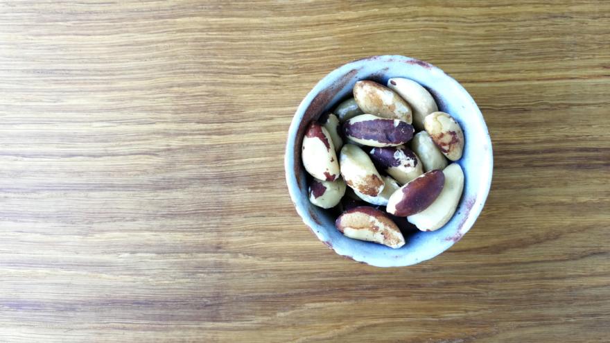 Paranüsse in der Schale