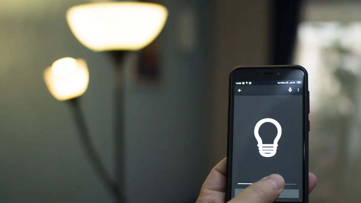 Lampe, die per App steuerbar ist