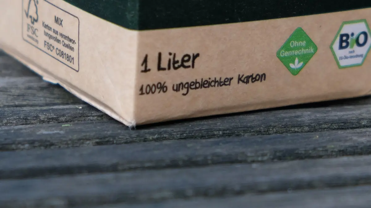 Milchkarton mit Aufschrift