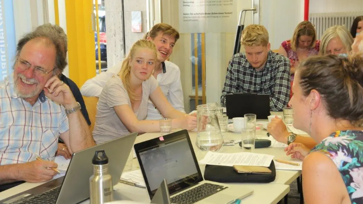 Teilnehmer Cryptocafé in der Beratungsstelle München