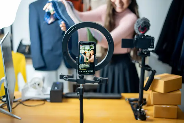 Influencerin dreht Video