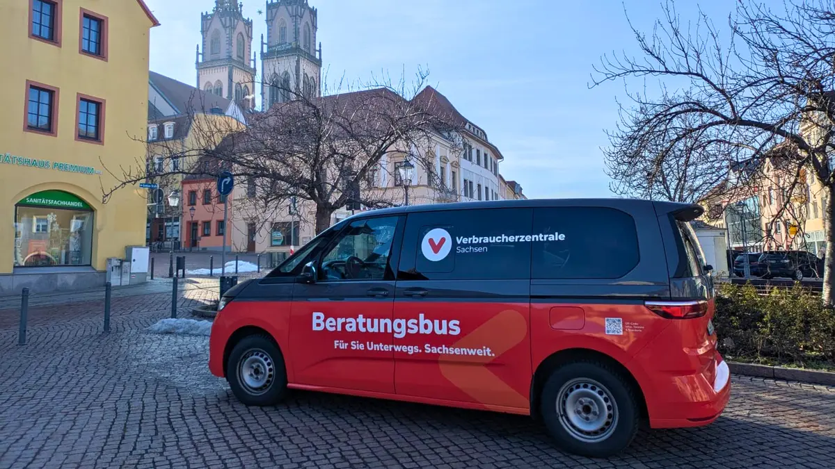 Beratungsbus der Verbraucherzentrale Sachsen in Oschatz.