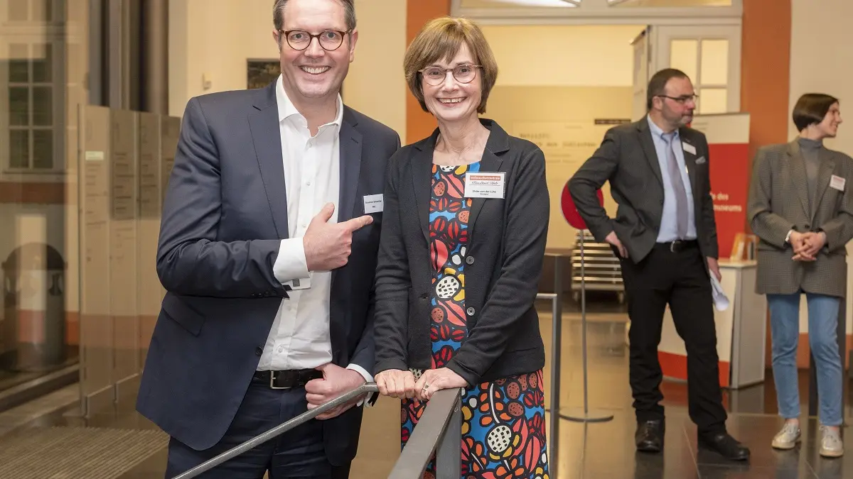 Alexander Schweizter und Ulrike von der Lühe im Portrait.
