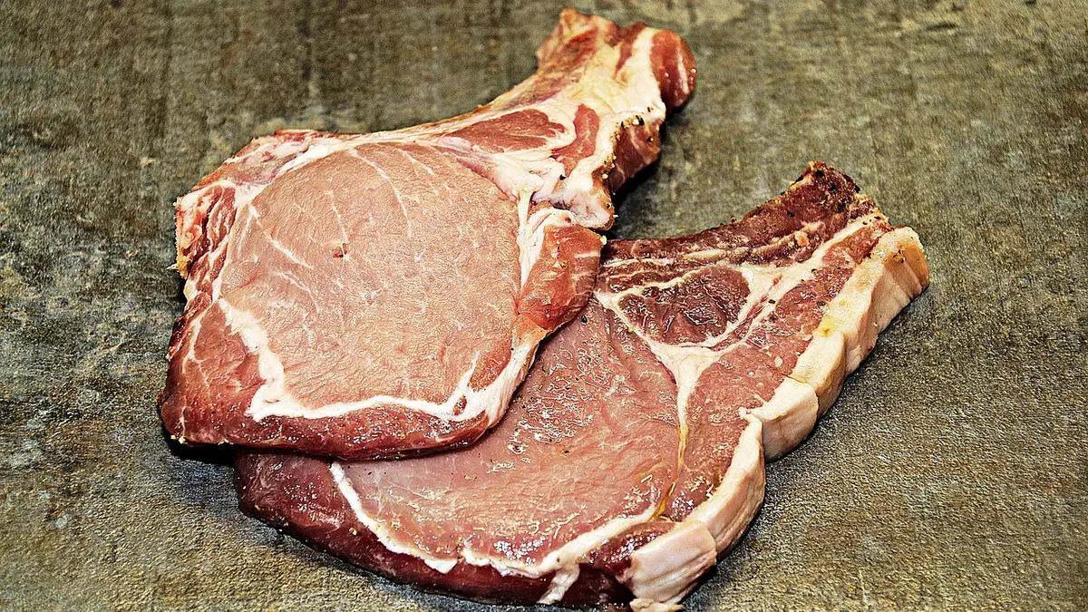 zwei Scheiben Fleisch