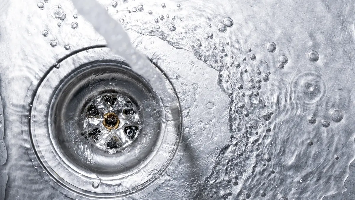 Nahaufnahme Abfluss Waschbecken