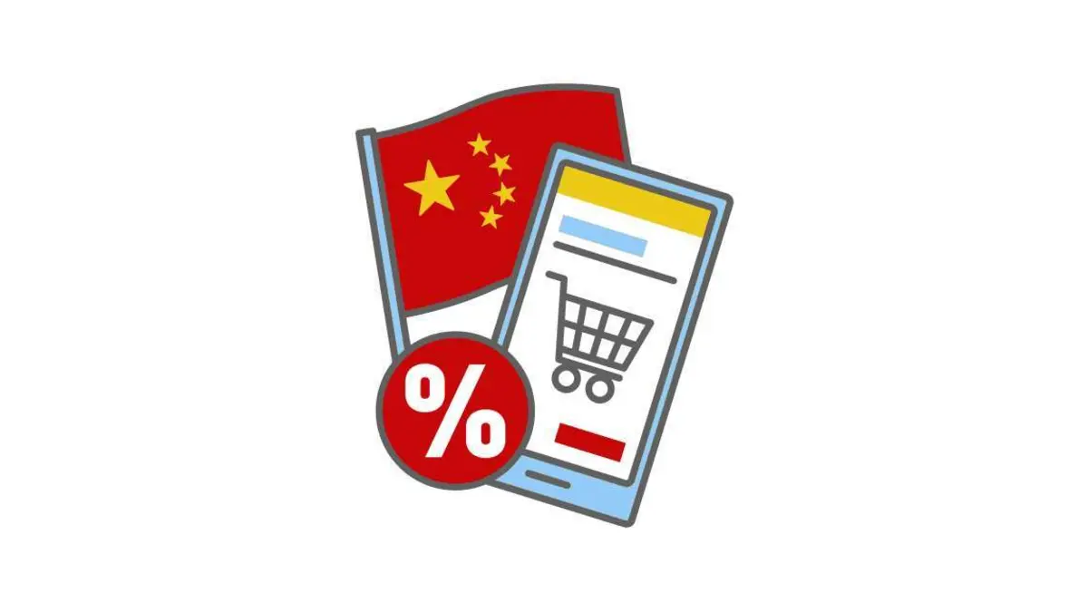 Eine Grafik, die ein Smartphone mit einem Einkaufswagen auf dem Bildschirm zeigt, im Hintergrund die Nationalflagge Chinas und im Vordergrund ein rotes Prozentsymbol.