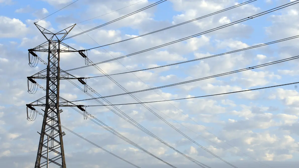 Ein Strommast