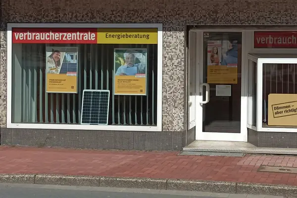 Schaufensterfront der Energieberatungsstelle Lüdenscheid der Verbraucherzentrale NRW