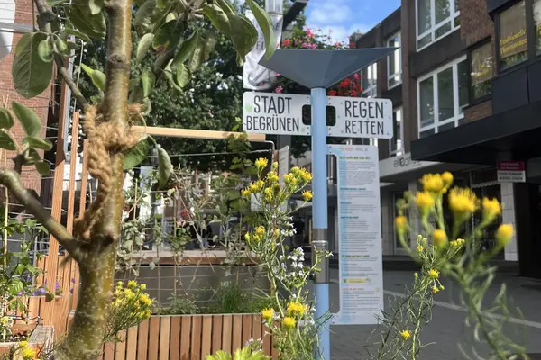 Interaktive Ausstellung "Regen retten - Stadt begrünen"