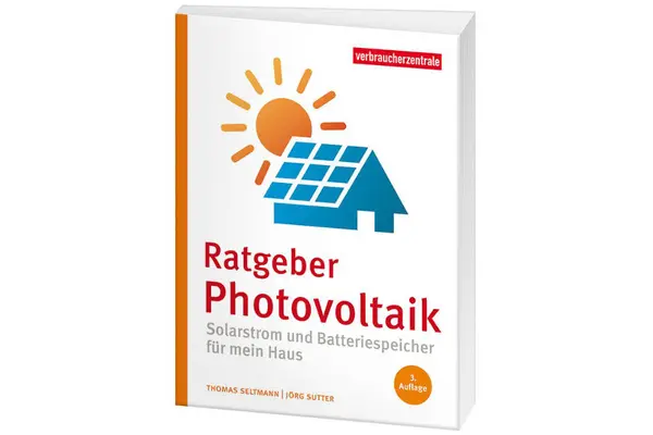 Titelbild des "Ratgeber Photovoltaik"