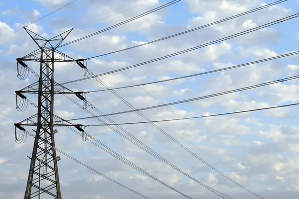 Ein Strommast 