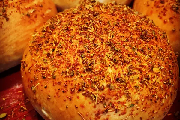 Brötchen mit Kräutern