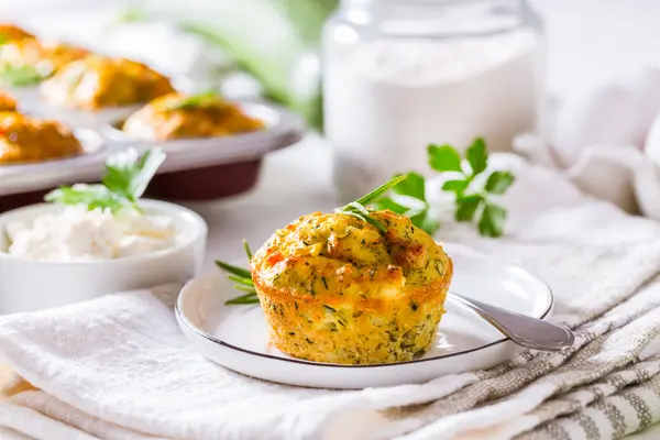Muffin auf Teller