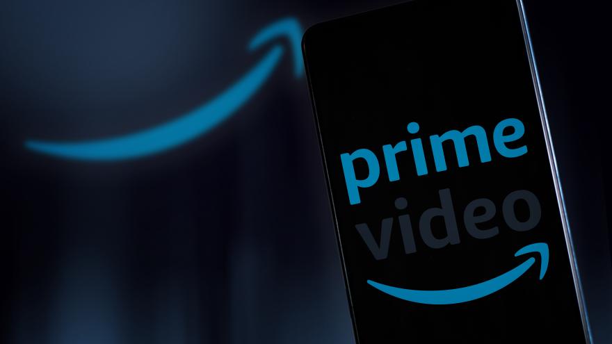 Ein Handydisplay, auf dem Prime Video steht