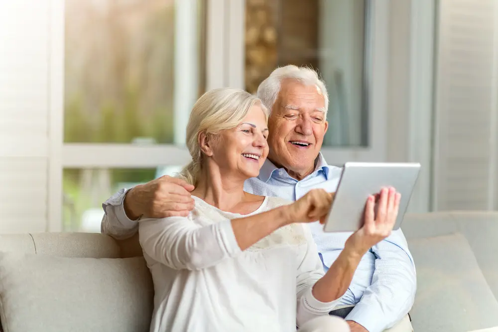 Senioren Smart Home digitale Assistenzsysteme