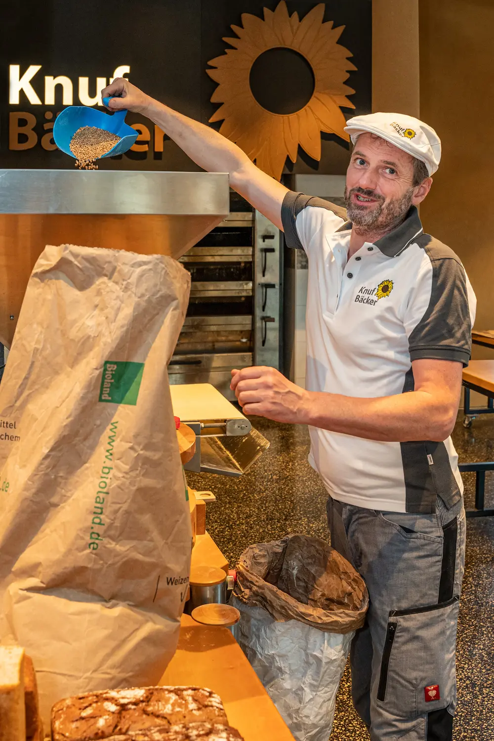 Bäcker im Laden